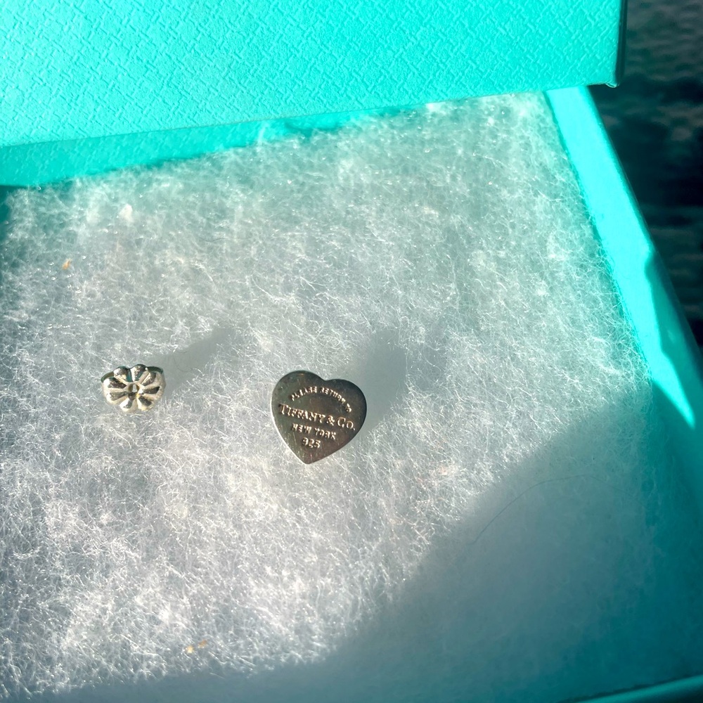 One Tiffany & co Silver Mini Heart Stud Earring